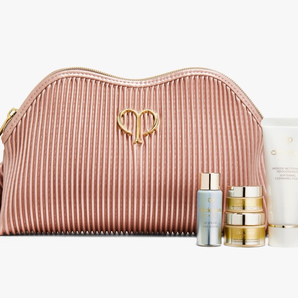 Cle de Peau  set